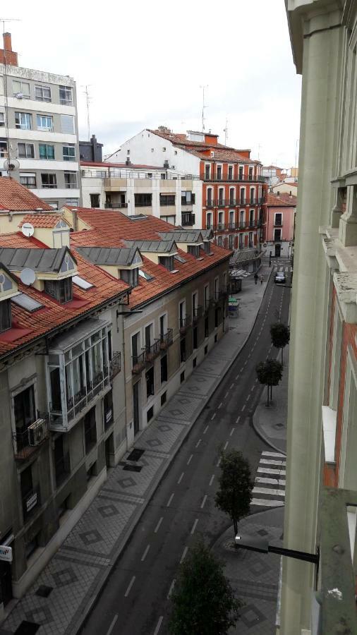 EMILIA -Calle Claudio Moyano Valladolid Esterno foto